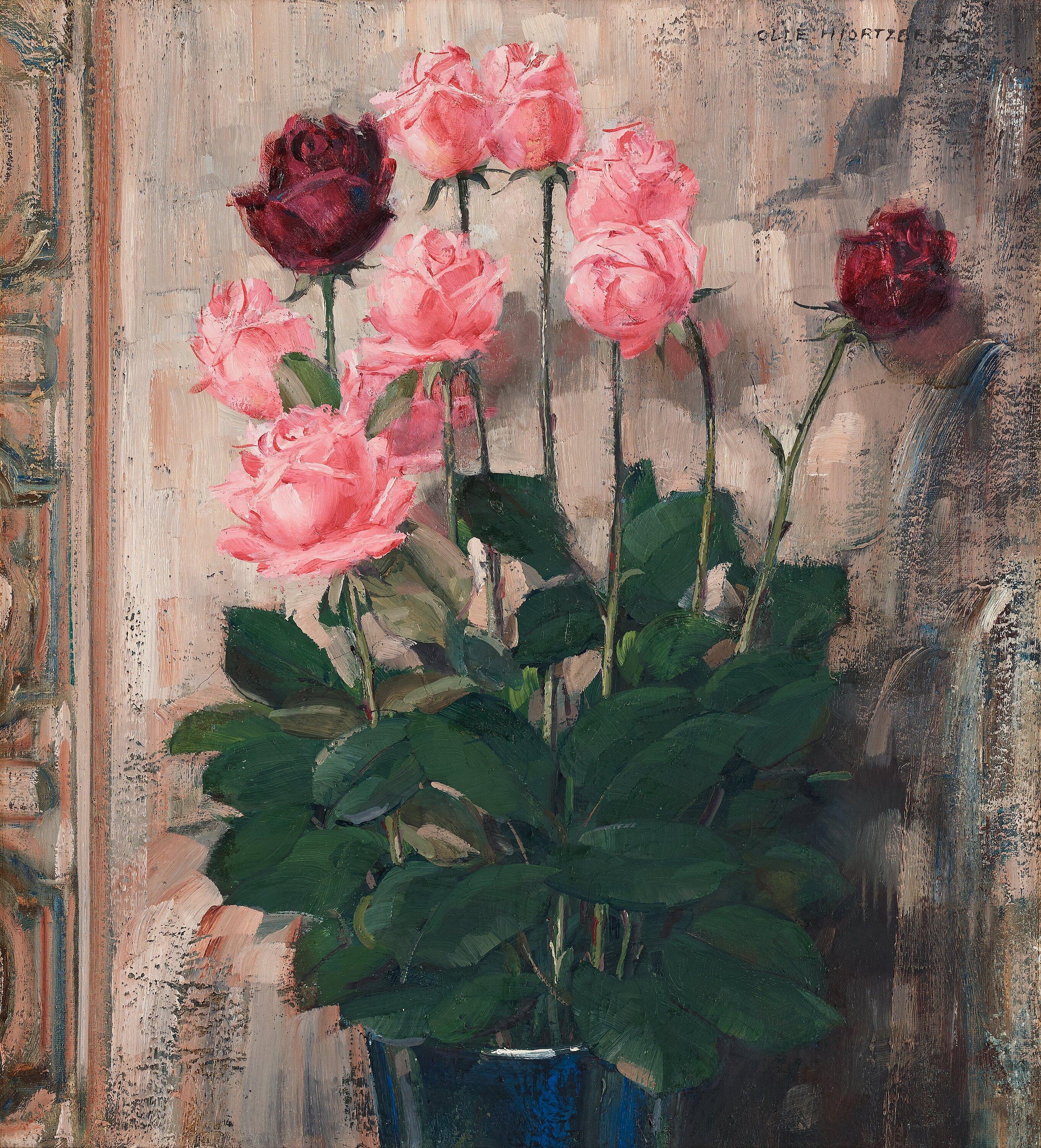 Olle Hjortzberg - Still life with roses in a blue vase
