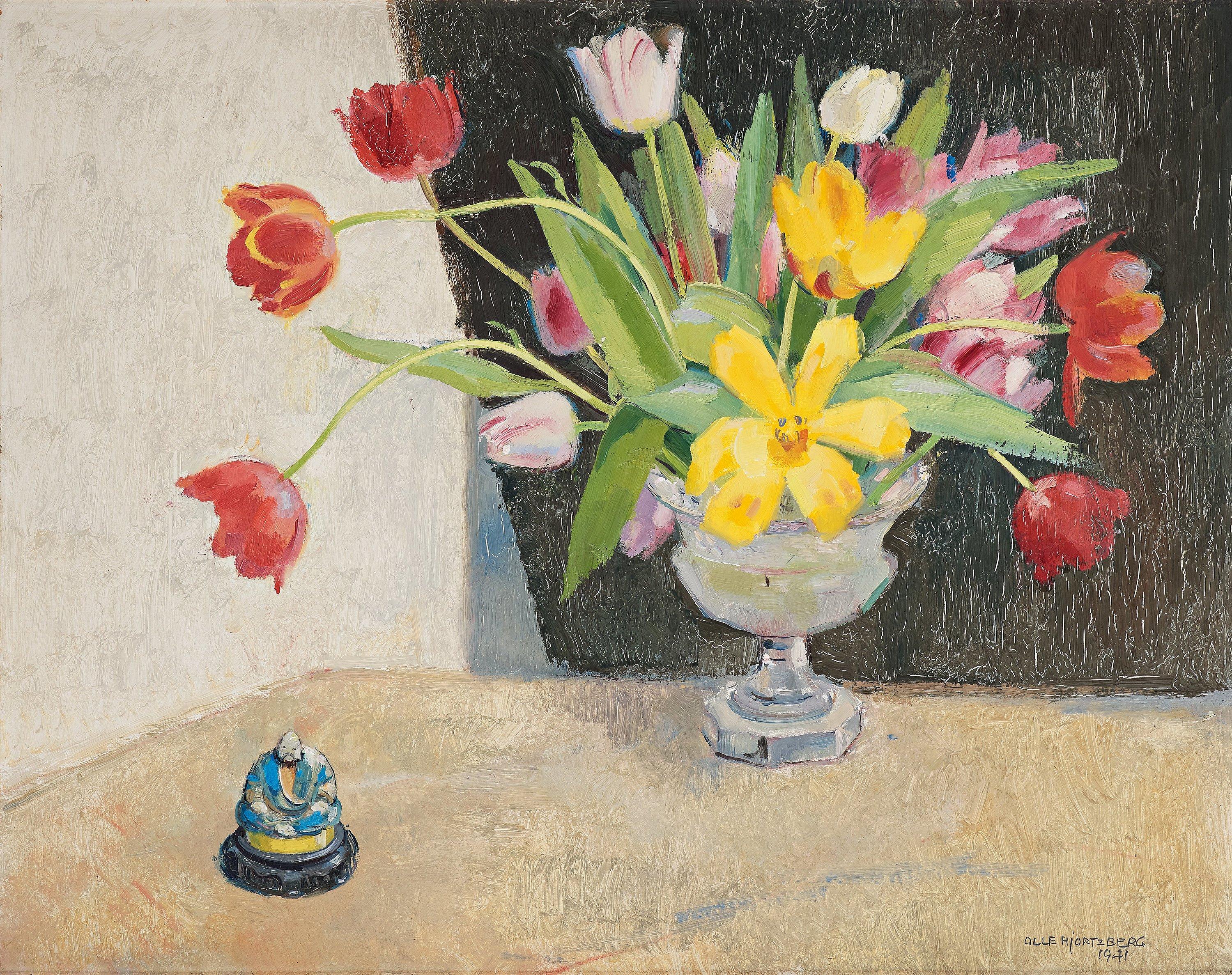Olle Hjortzberg - Still life with tulips and oriental figurine