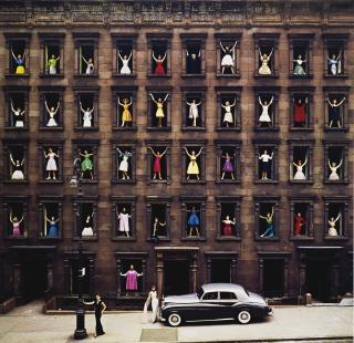 Ormond Gigli - \'Girls In The Windows, New York City\'
