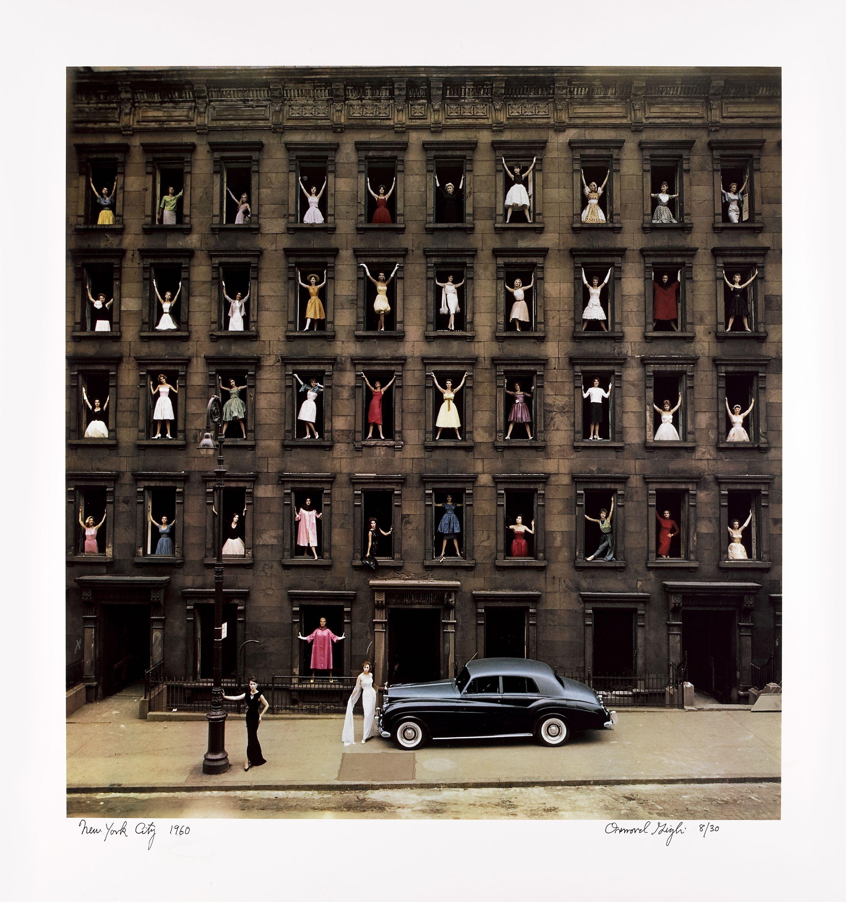 Ormond Gigli - Girls In The Windows, New York