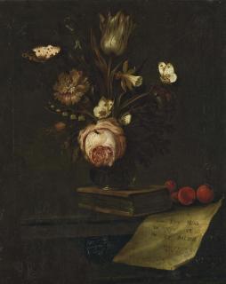 Otto Marseus van Schrieck - Tulipe, oeillet, jonquille et anémone dans un vase posé sur un livre sur une table entouré de papillons