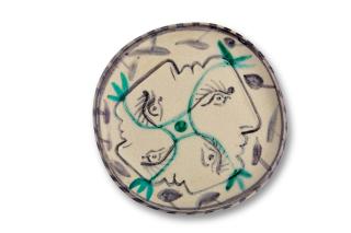 Pablo Picasso - Four Enlaced Profiles