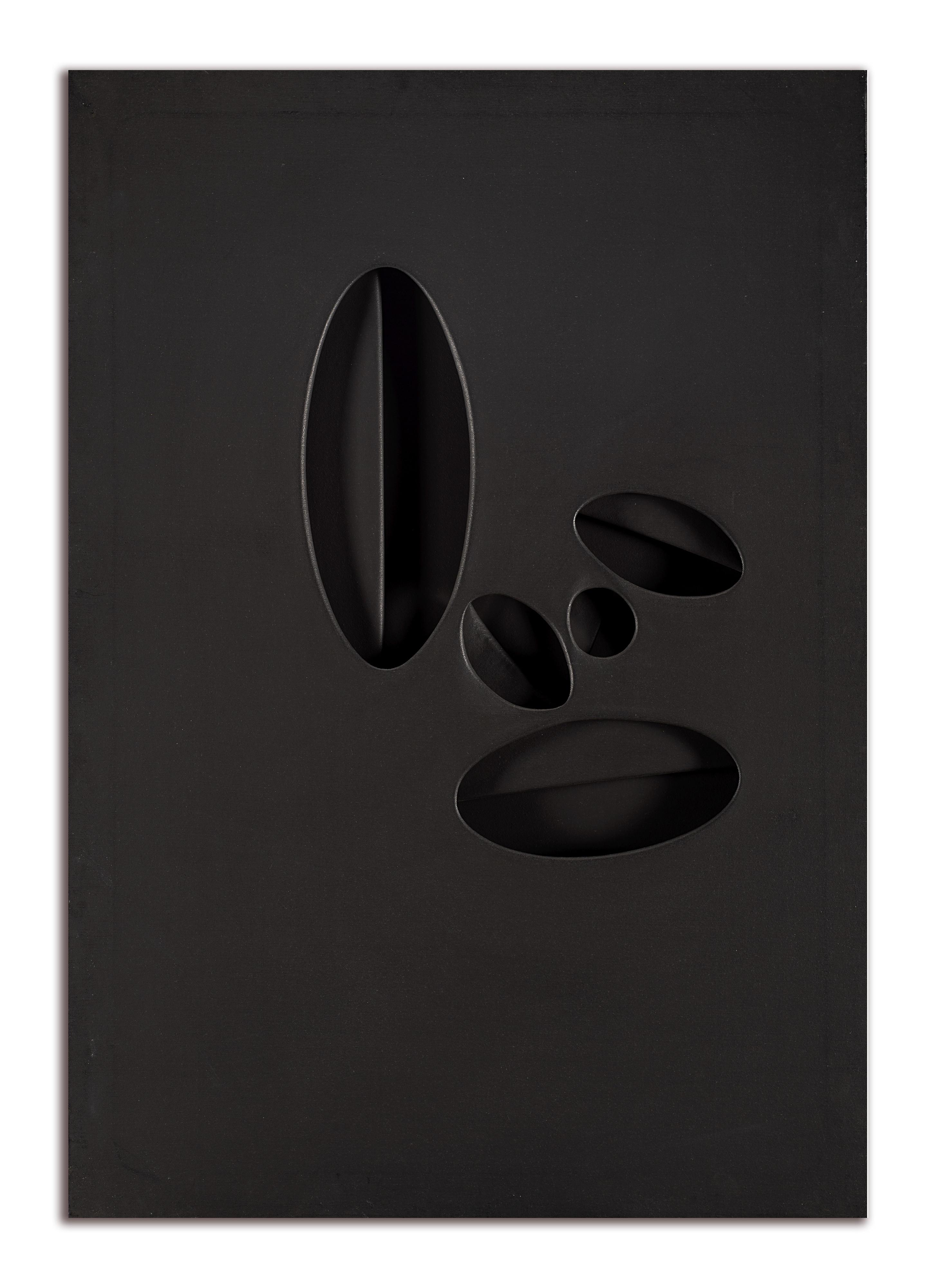 Paolo Scheggi - Intersuperficie curva nera