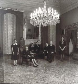 Patrick Faigenbaum - Famille Garzilli, Naples 1990, 1991