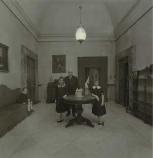 Patrick Faigenbaum - Famille Garzilli, Naples, 1990