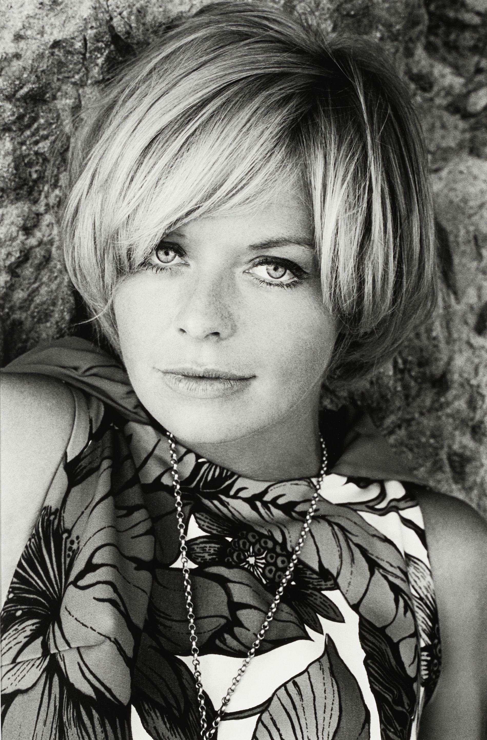 Patrick Lichfield - Susannah York on the set of \'Duffy\', Spain