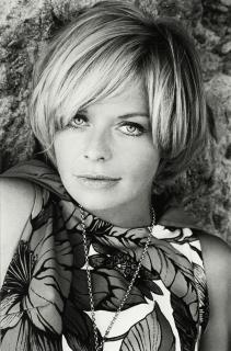 Patrick Lichfield - Susannah York on the set of \'Duffy\', Spain