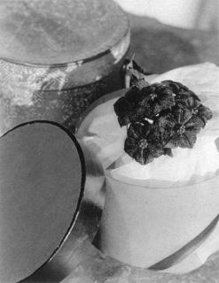 Paul Outerbridge, Jr. - Still-life with hat box