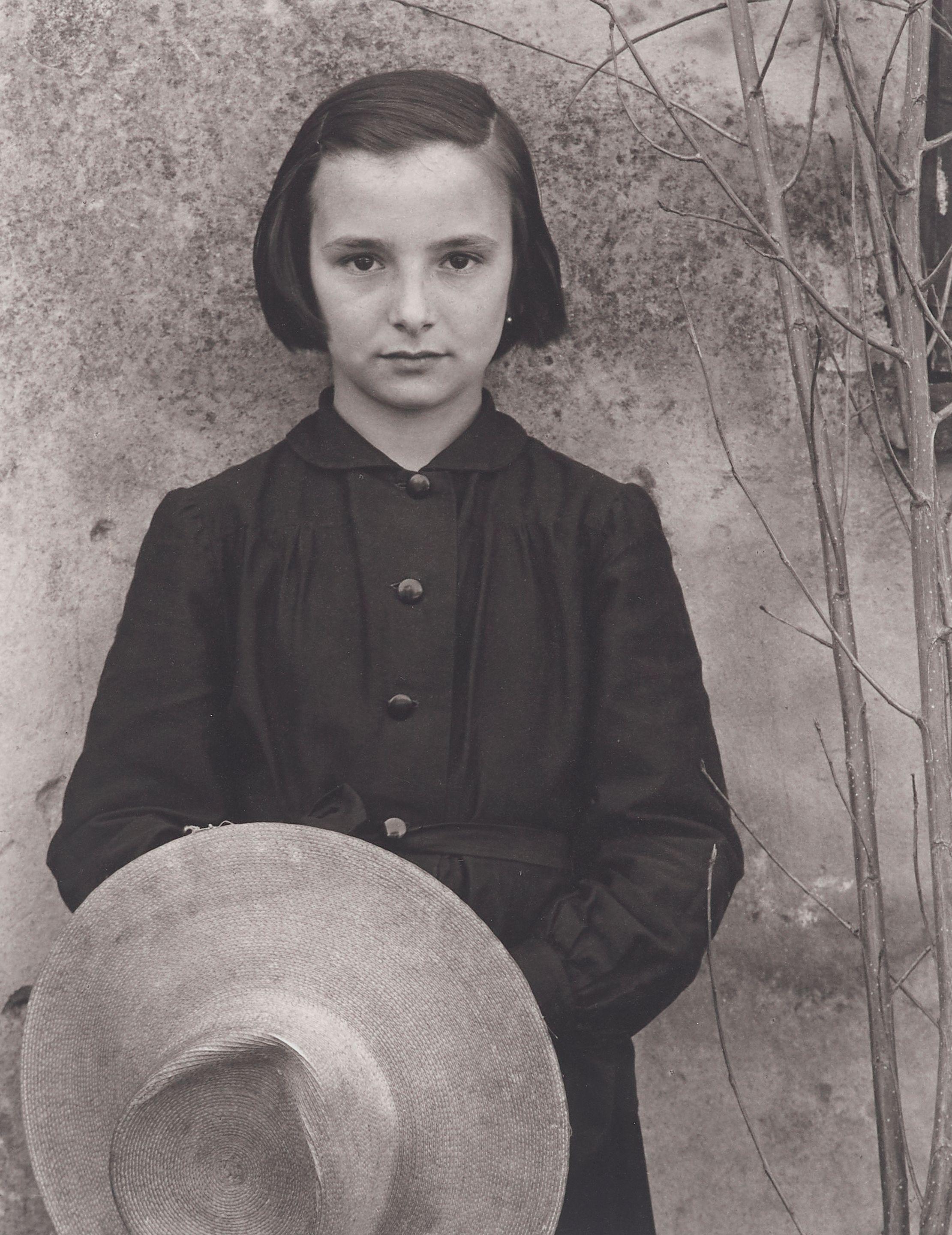 Paul Strand - Tailor\'s Apprentice, Luzzara, Italy