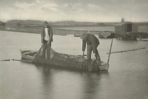 Peter Henry Emerson - Taking up the Eel Net, c. 1896
