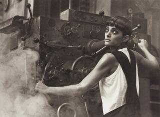 Peter Lindbergh - Lynne Koester, Comme Des Garçons\', Paris, 1988