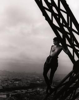 Peter Lindbergh - Mathilde on Eiffel Tower (Homage to Marc Riboud), Paris (\