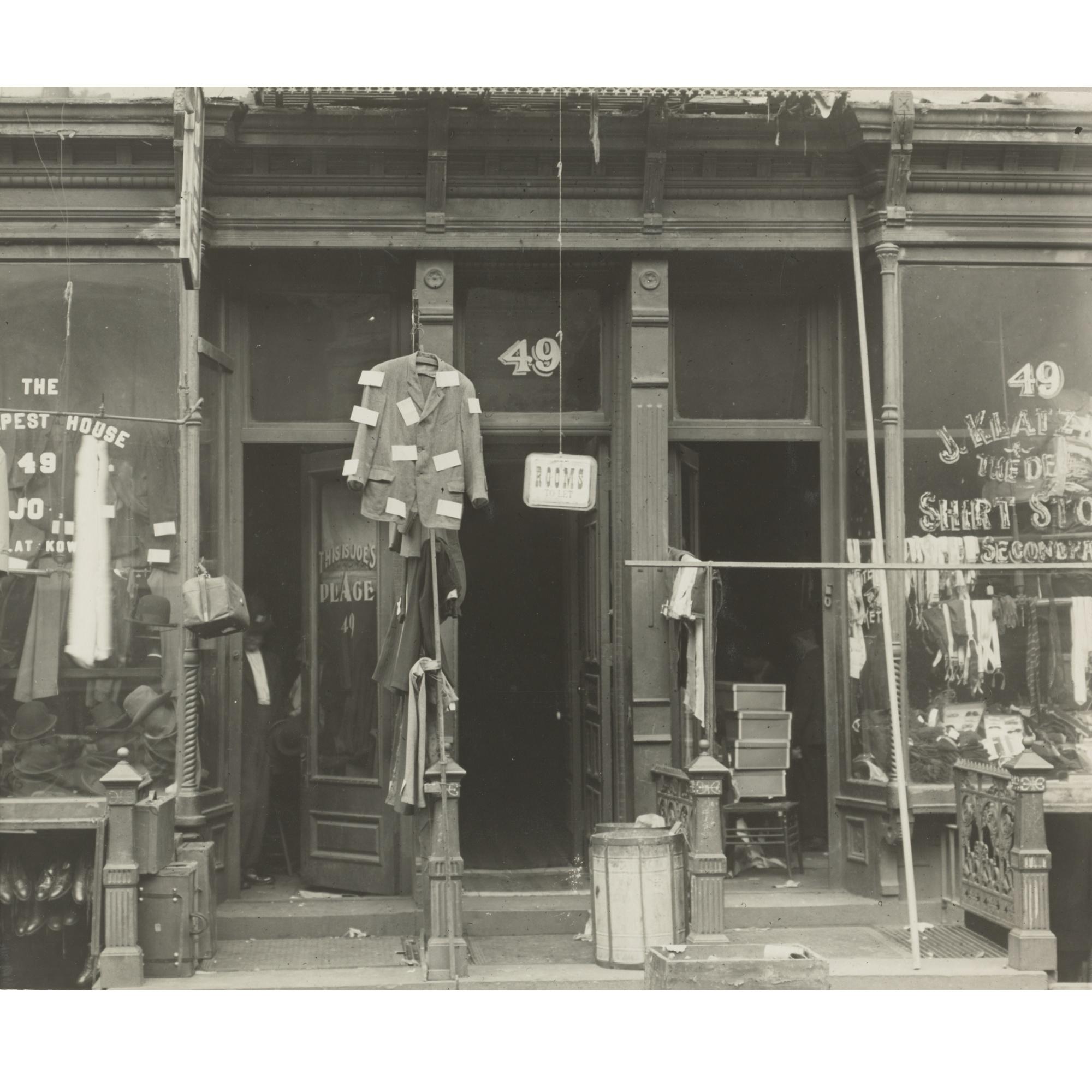 Peter Sekaer - Storefront