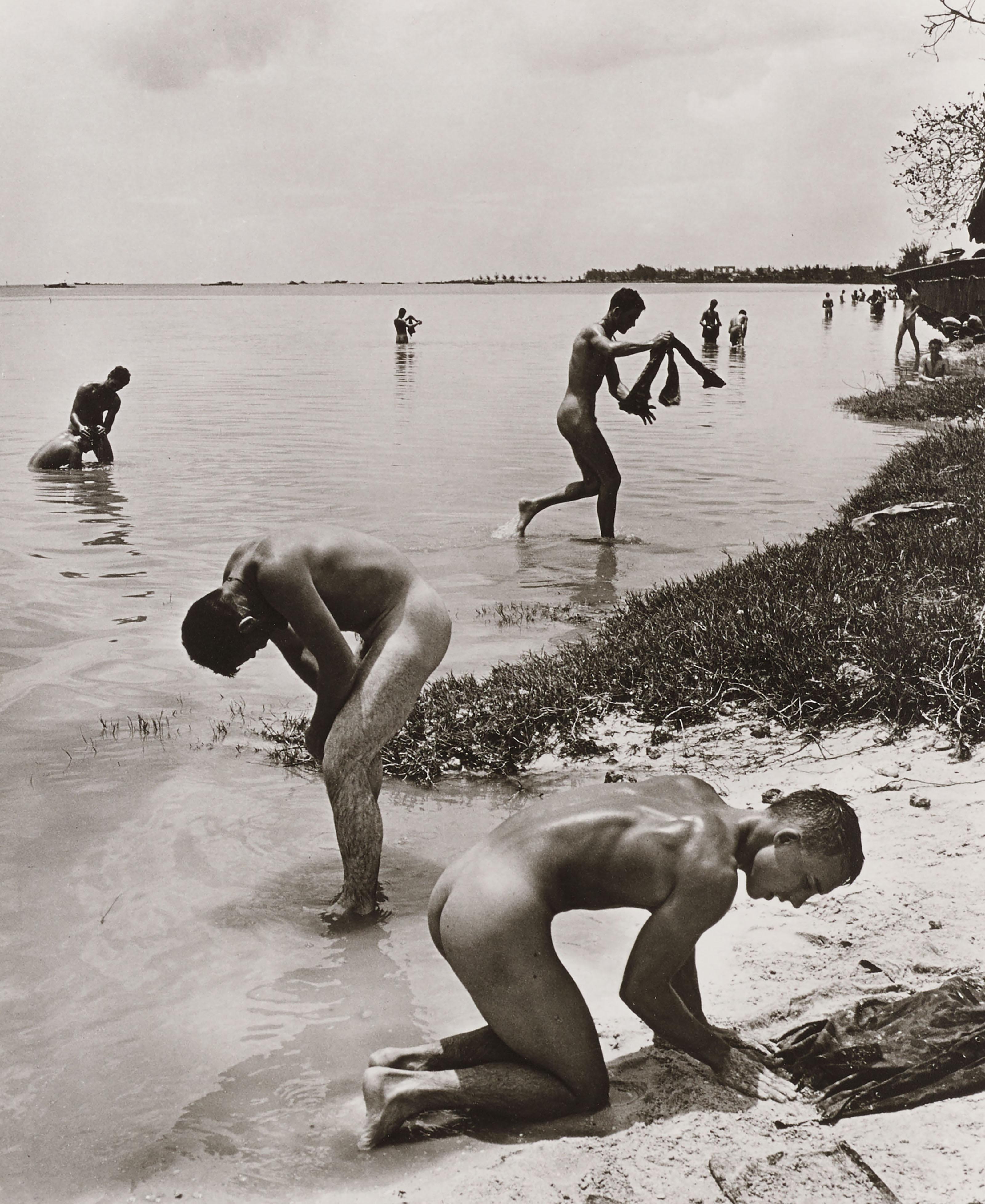 Peter Stackpole - 2nd Marine Division, Saipan, 1944