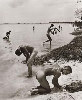 Peter Stackpole - 2nd Marine Division, Saipan, 1944
