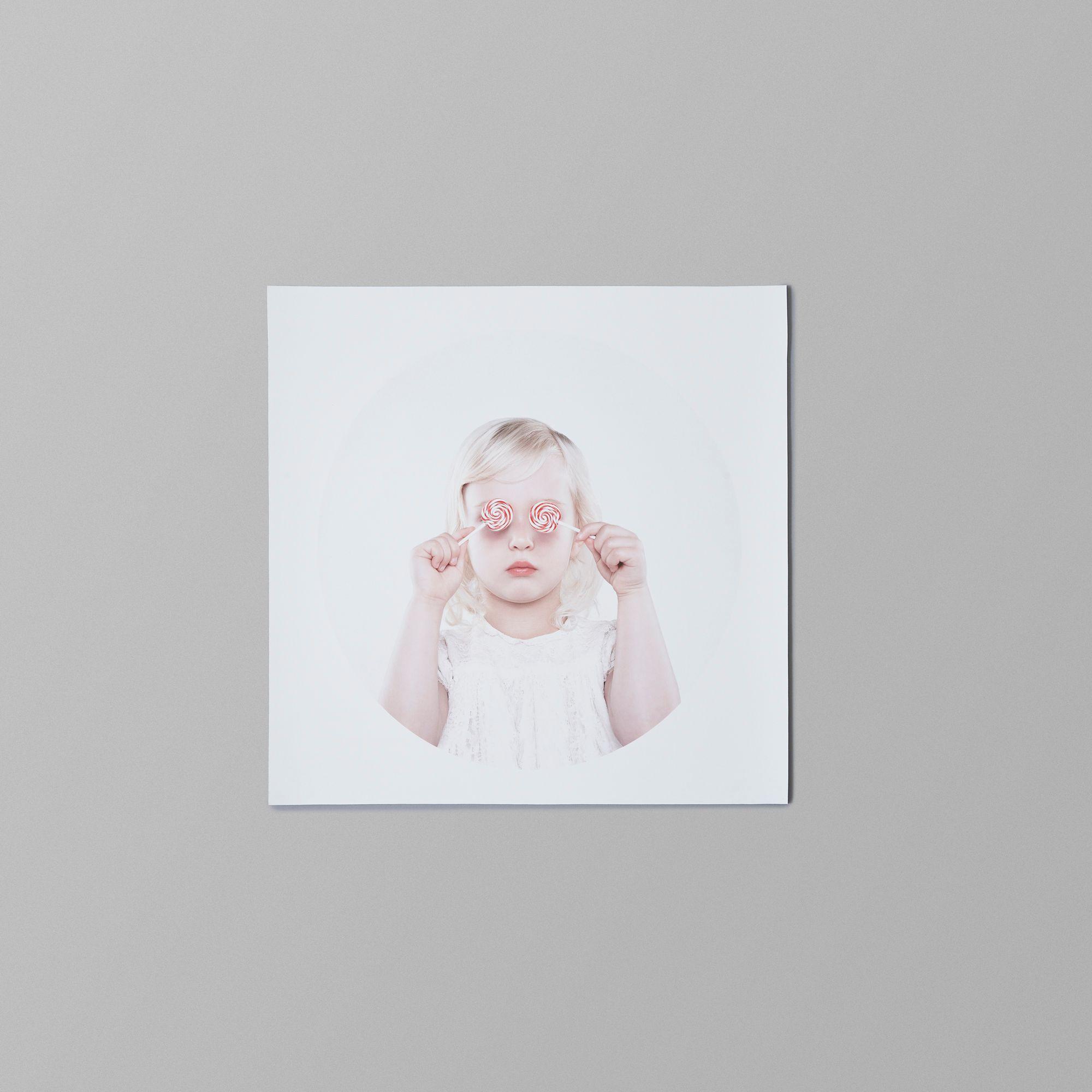 Petrina Hicks - Eye Candy, 2008 diameter: 42.0cm