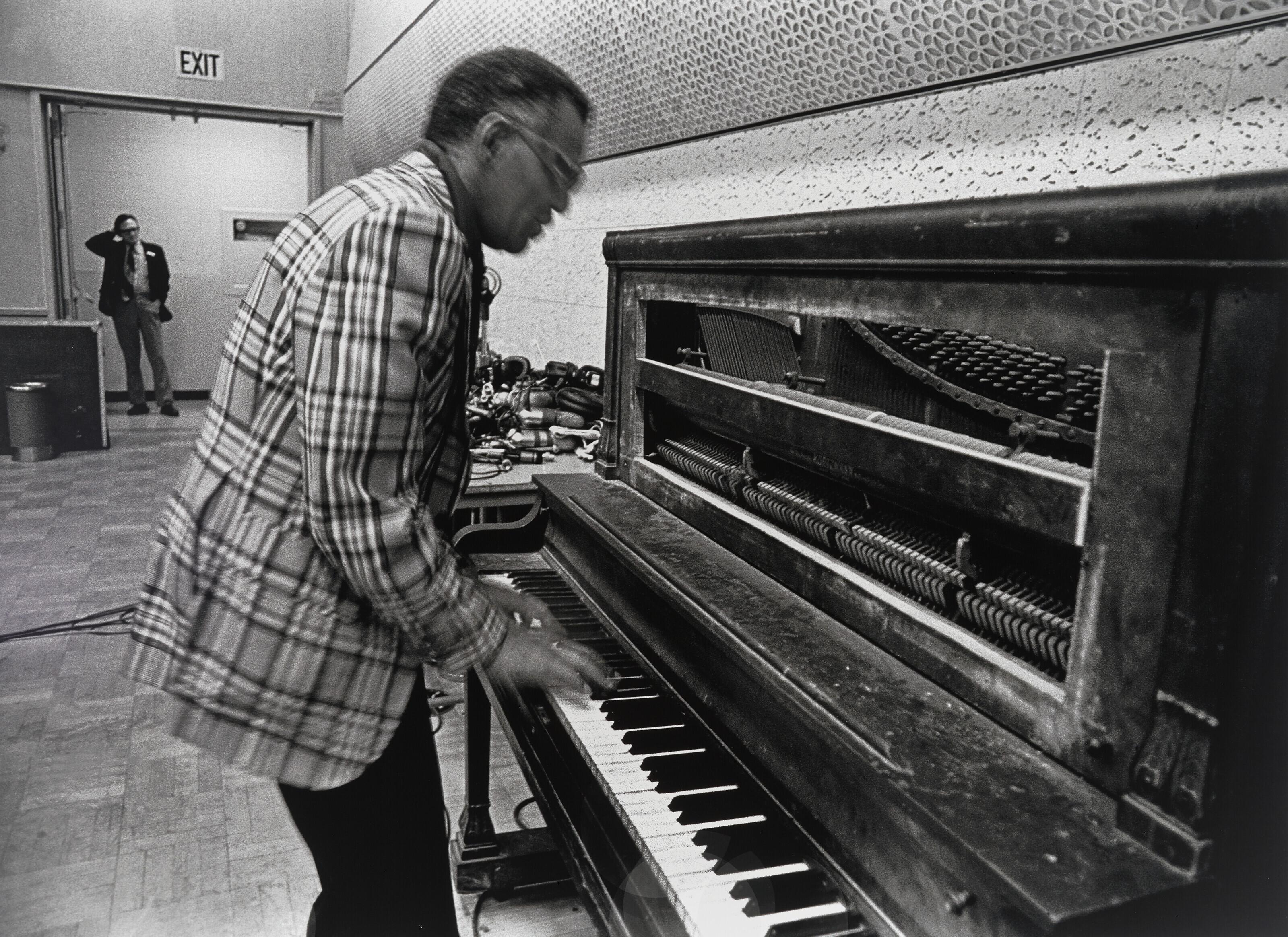 Phil Stern - Ray Charles, 1975