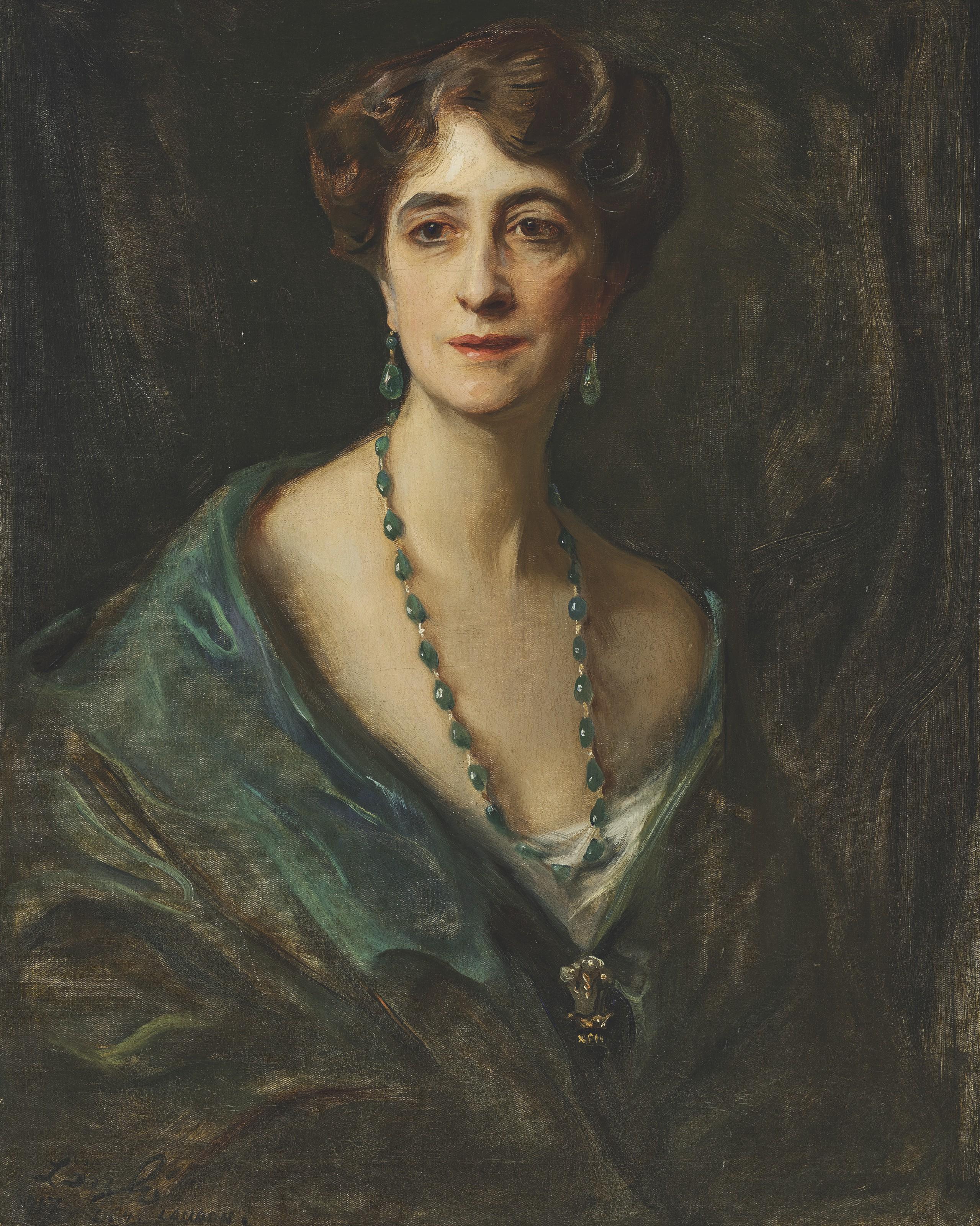 Philip Alexius De László - Viscountess Byng of Vimy, née Marie Evelyn Moreton, half-length, wearing a dark stole over her dress, drop earrings, a long necklace and a Prince of Wales feather brooch at her breast