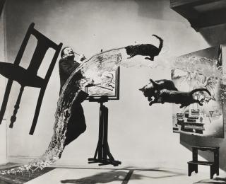 Philippe Halsman - Dalí Atomicus