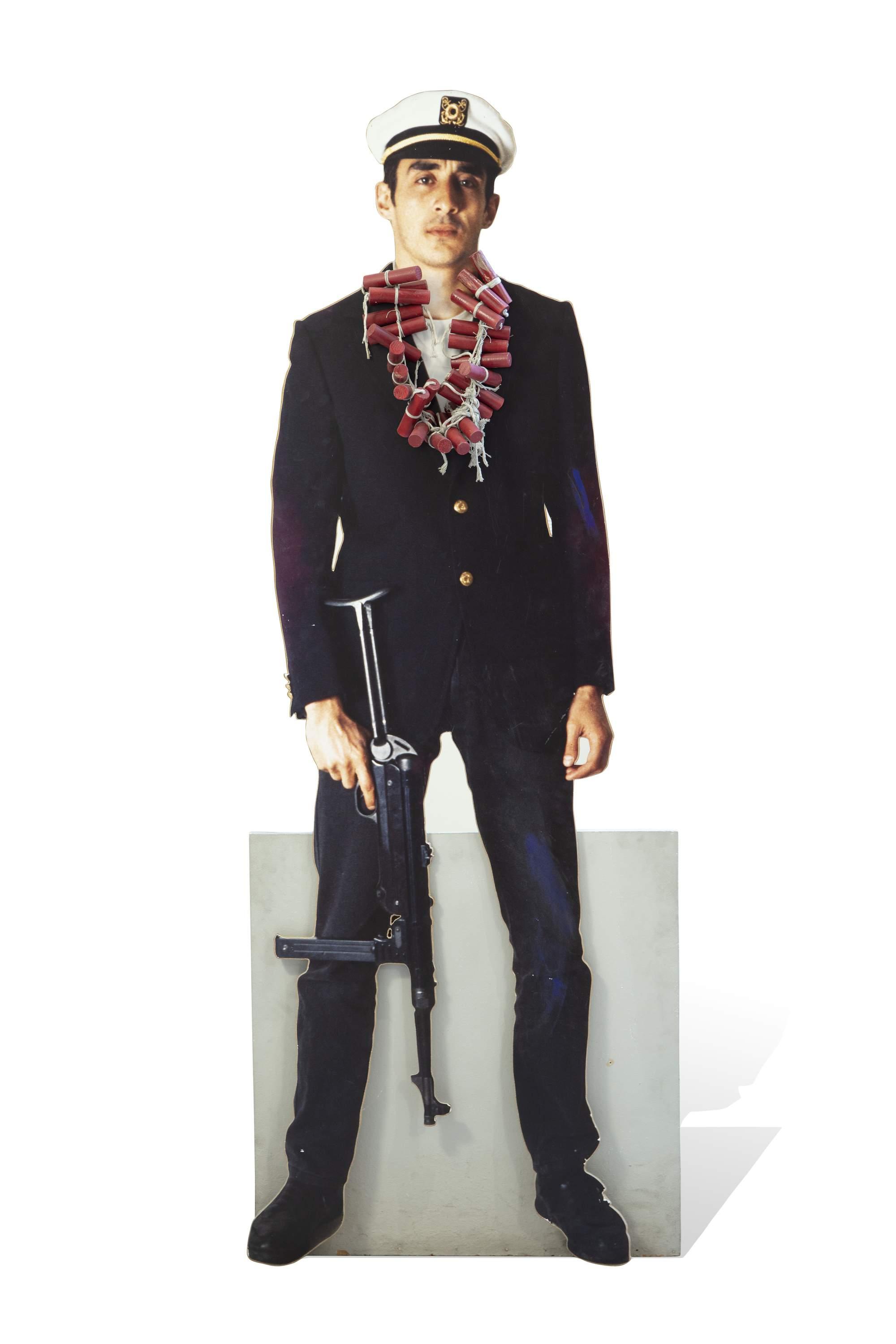 Philippe Perrin - Autoportrait À La Mitraillette