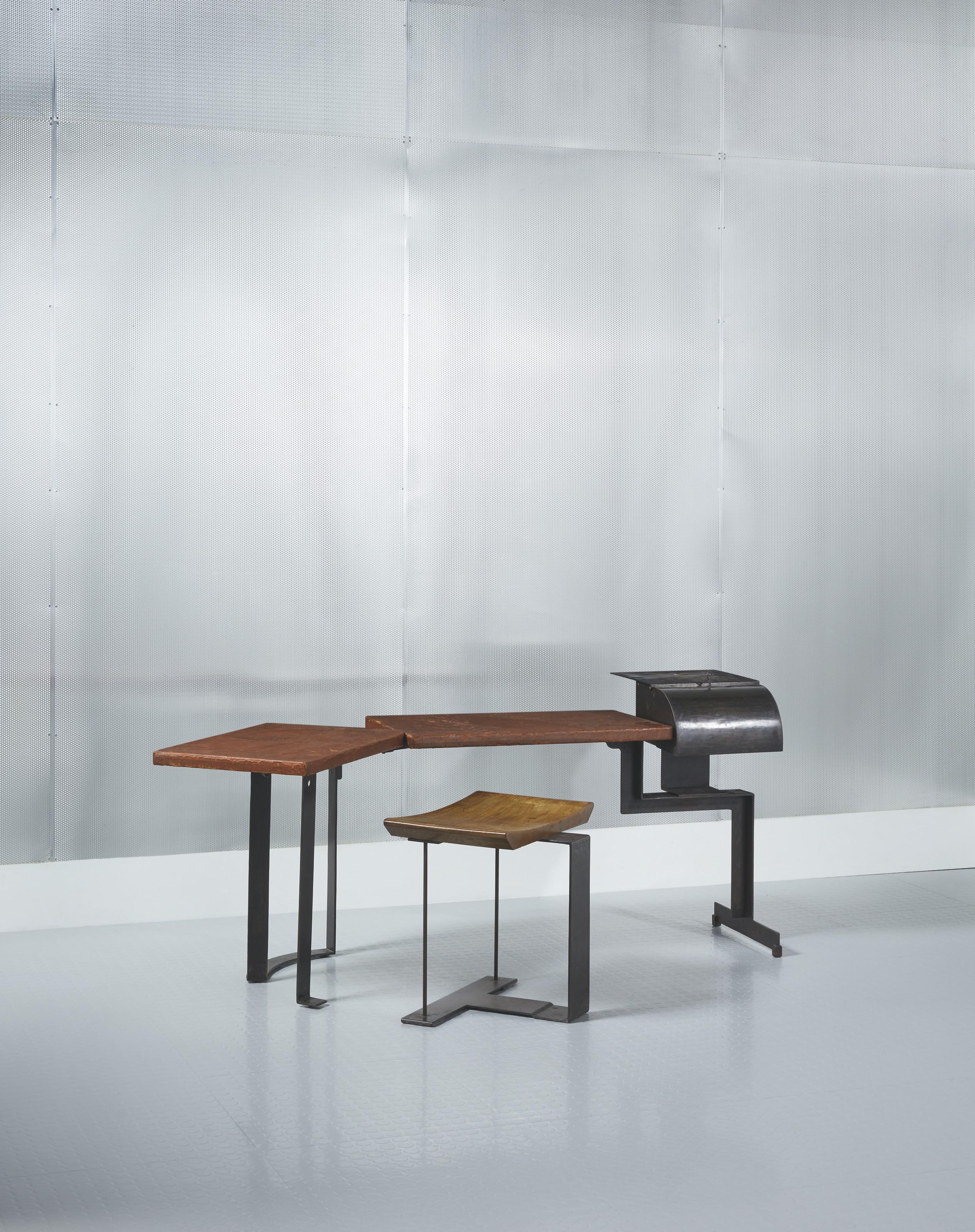 Pierre Chareau - Bureau \'Mt 876\', Dit \'Dactylo\' Ou \'Bureau De Secrétaire\', Pièce Unique, Et Son Tabouret ‘Sn3’, Vers 1927