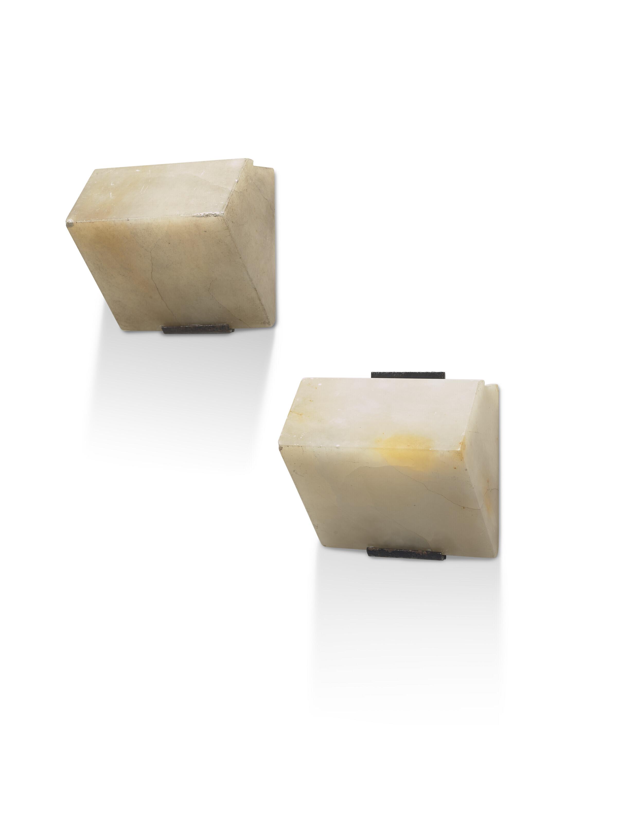 Pierre Chareau - Paire D\'Appliques \'Bloc Auvent Lp 665\', Vers 1925