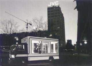 Pierre Huyghe - Trajet, Paris, 1992