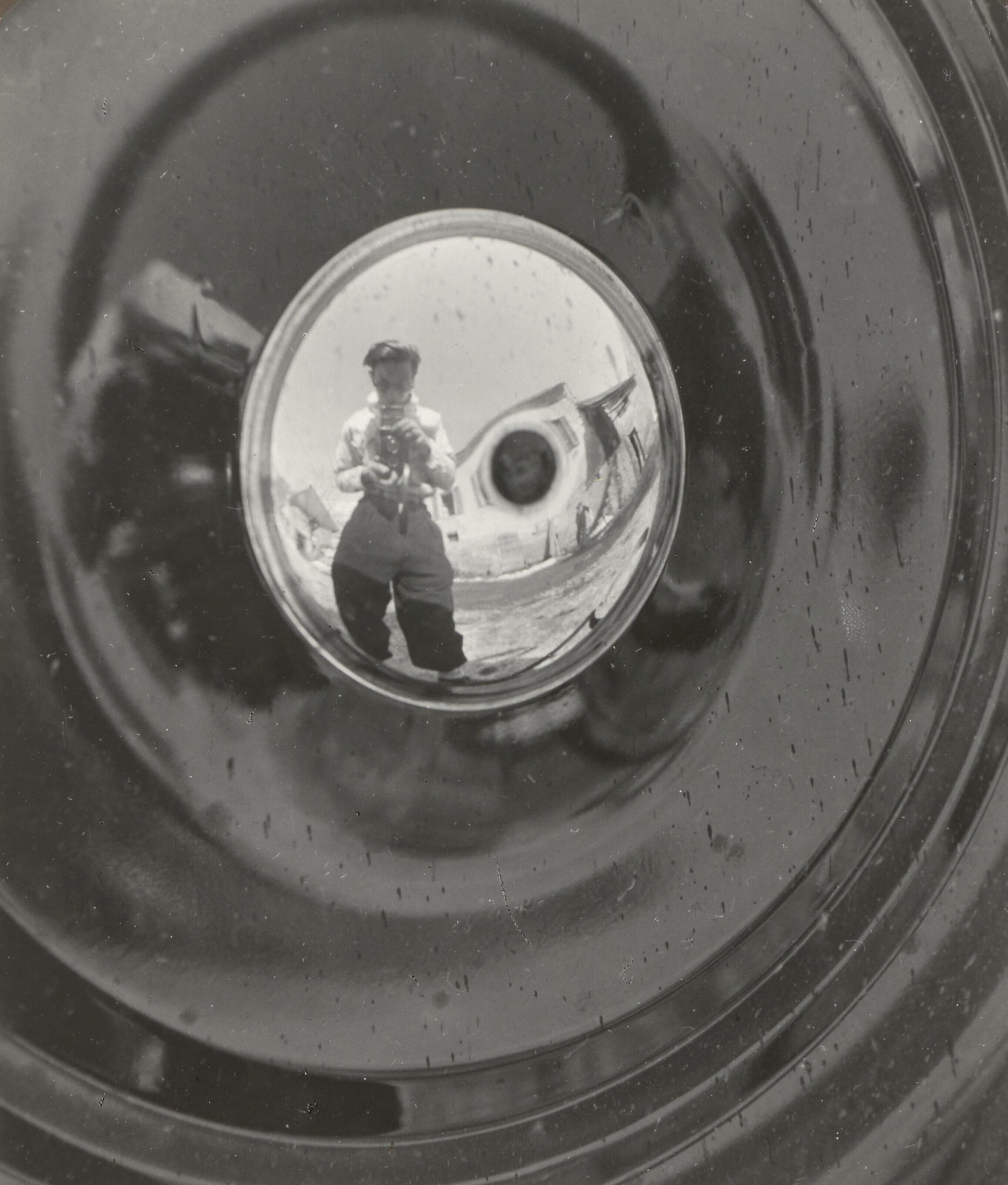 Pierre Jahan - Autoportrait, 1927