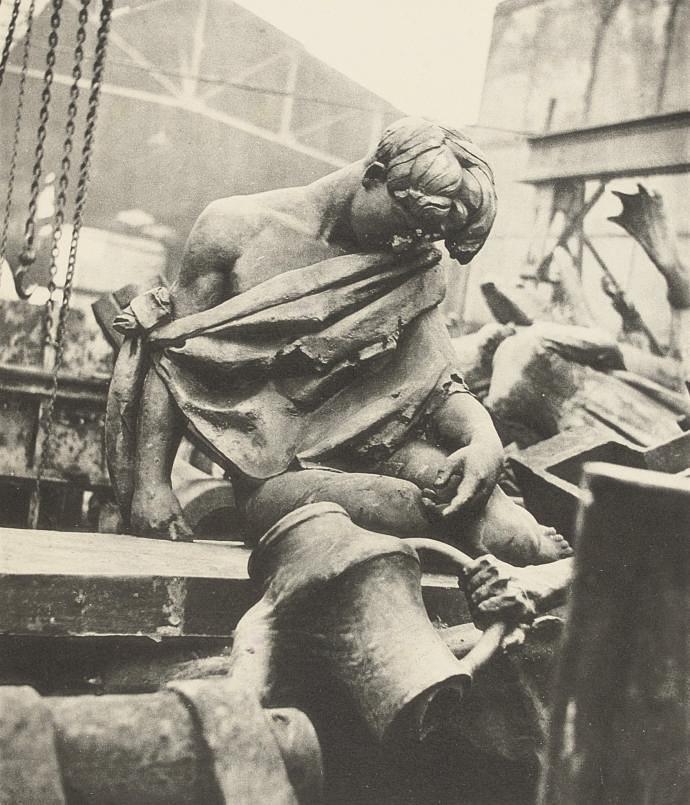 Pierre Jahan - La mort et les statues -- Death and The Statues. Text by Jean Cocteau. Paris: Éditions du Compas, 1946.