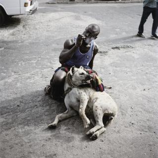 Pieter Hugo - Abdullahi Mohammed With Mainasara, Lagos, Nigeria 2007 (From Gadawan Kura - The Hyena Men, Série Ii)