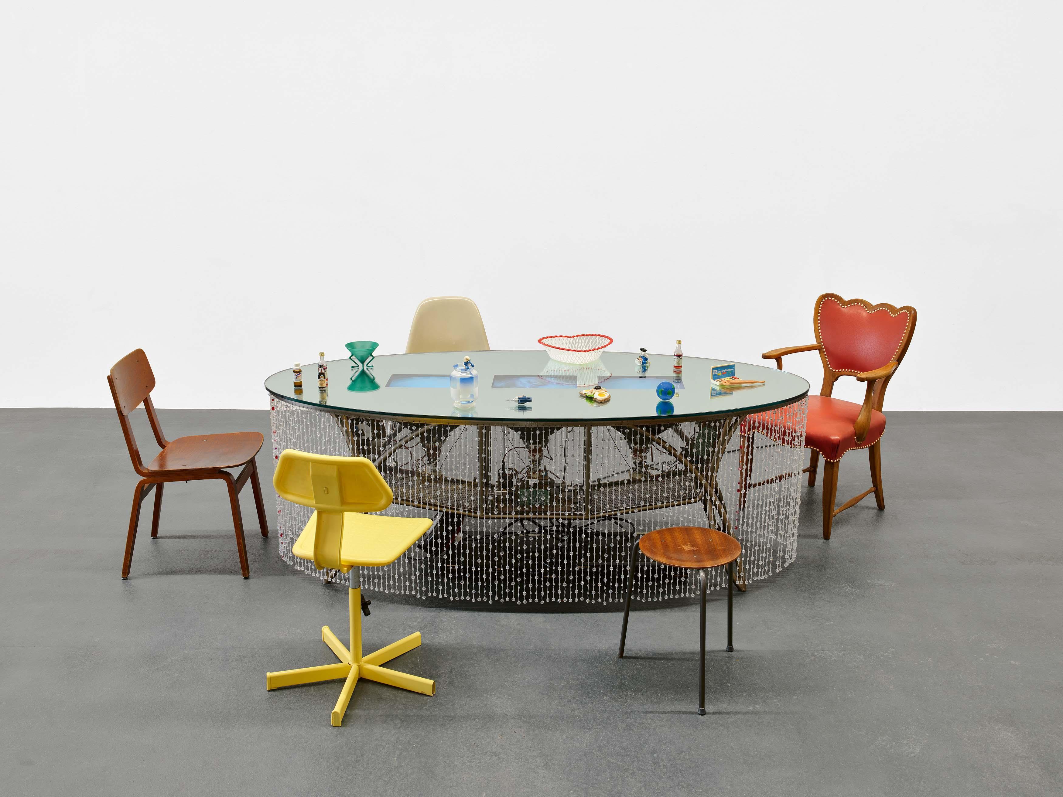 Pipilotti Rist - Emily, I\'m Gonna Write Your Name High on the Silverscreen.