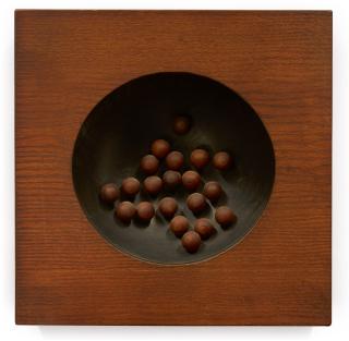 Pol Bury - 20 Boules Dans Une Forme Concave