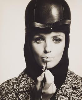 Richard Avedon - Dorothy McGowan (für \'Harper\'s Bazaar\')