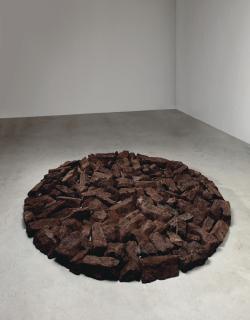 Richard Long - Small Turf Circle