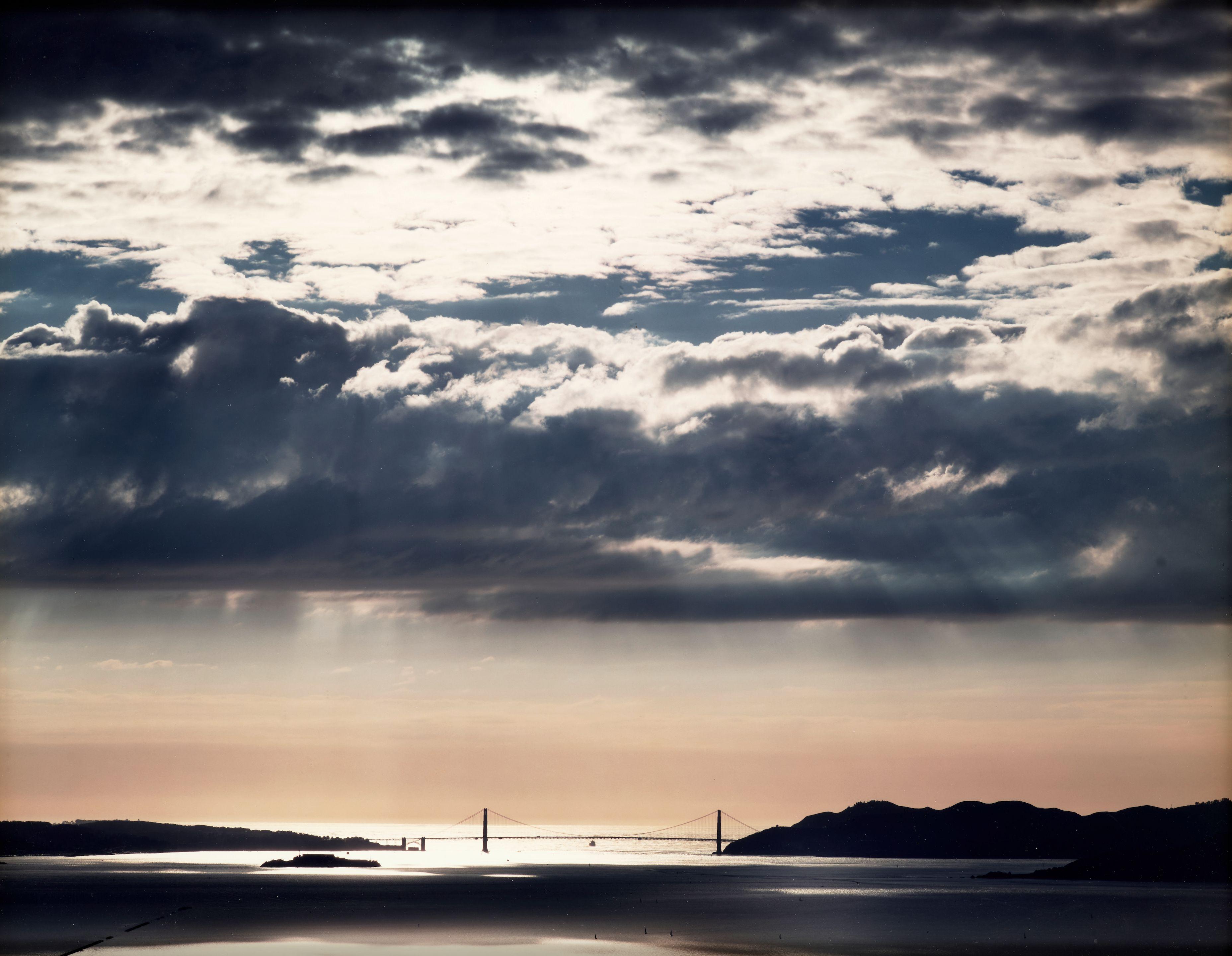 Richard Misrach - \'2.21.00, 4:38 p.m.\' (from \'Golden Gate\')