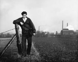 Robert Capa - Selected works from Generation X