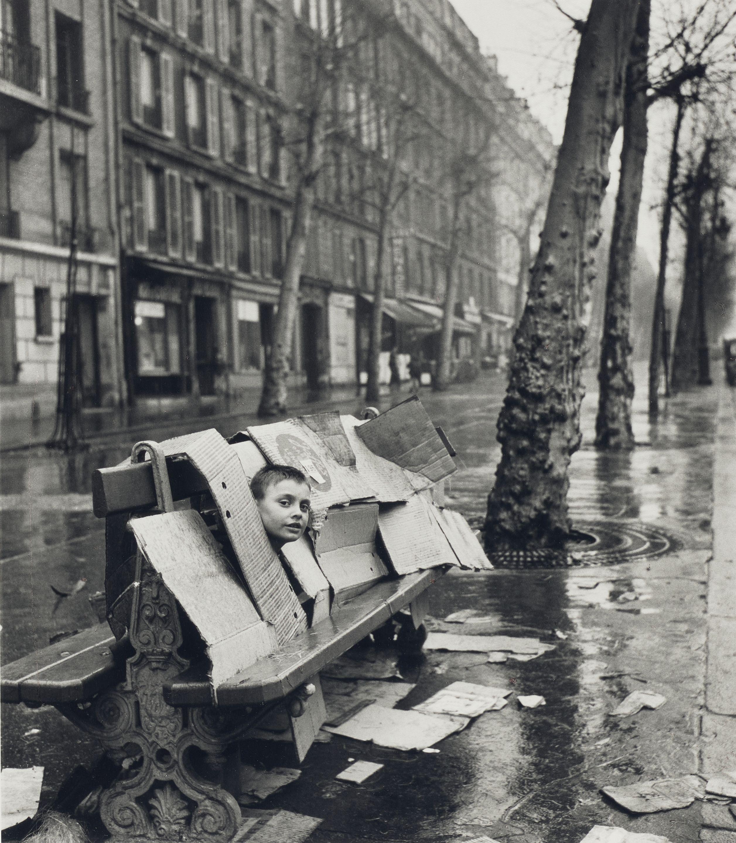 Robert Doisneau - \'La Maison de Carton\'