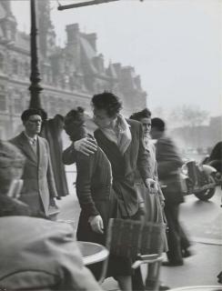 Robert Doisneau - Le Baiser de l\'Hôtel de Ville, Paris 4e, 1950