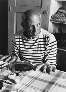 Robert Doisneau - Les Pains de Picasso, Vallauris (1952)
