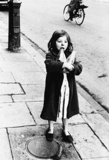Roger Mayne - Girl and Milk Bottles, Princedale Rd, N. Ken