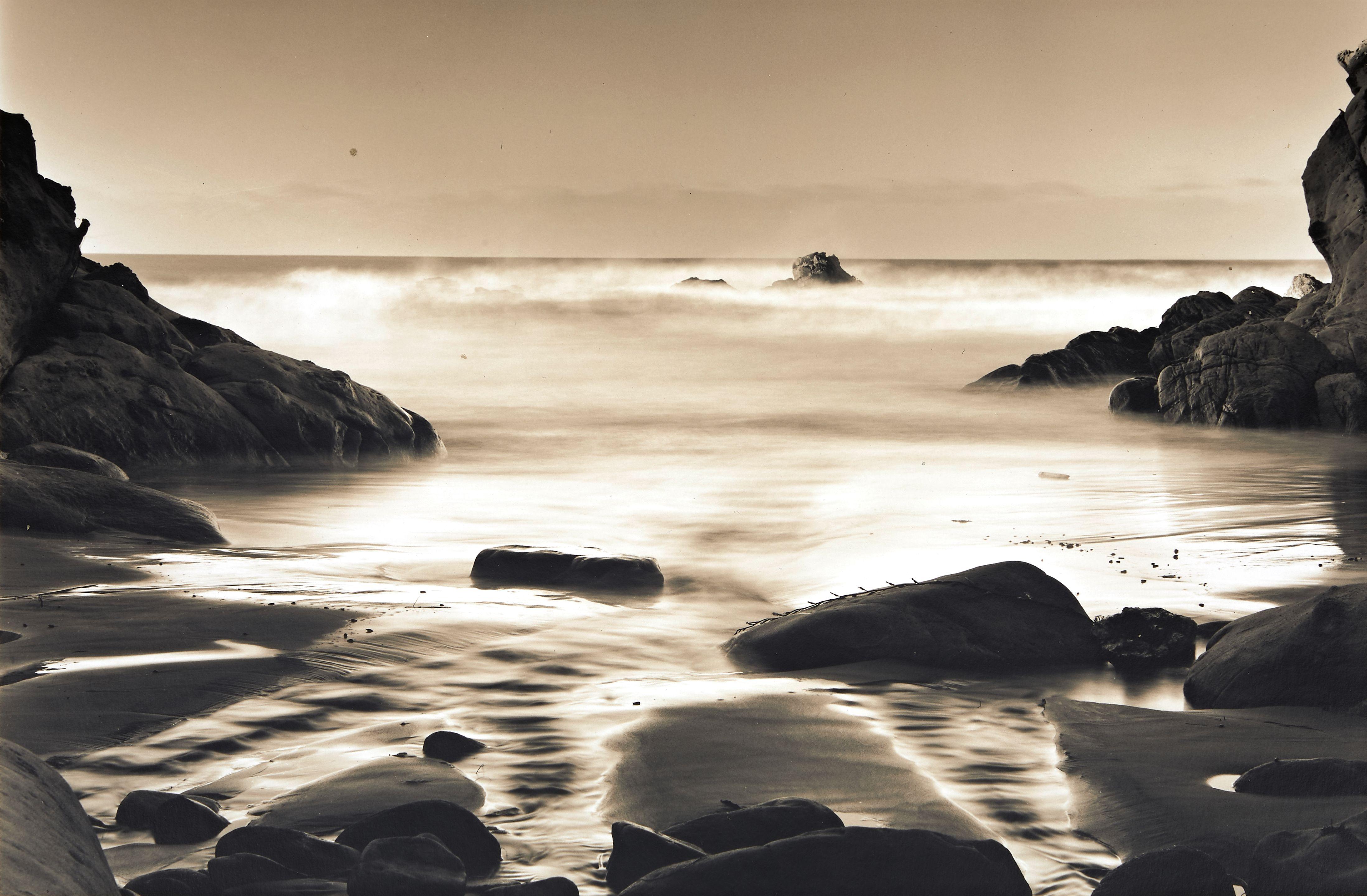 Roman Loranc - Incoming Tide