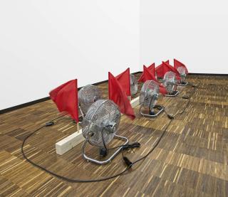 Roman Signer - Fahnen