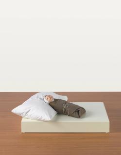 Ron Mueck - Swaddled Baby