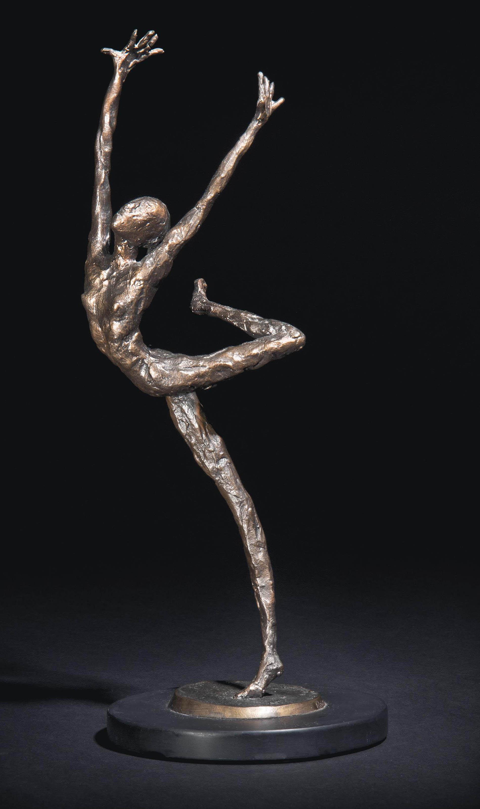 Rowan Gillespie - Dancer