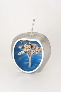 Rudi Mantofani - Patung Apelnya (The Apple Sculpture)