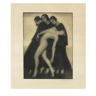 Rudolf Koppitz - Bewegungsstudie (Etude De Mouvement), 1925Vintage Pigment Print. Signed In Pencil On The Original Mount And With The Photographer\'S Stamp On The Reverse.