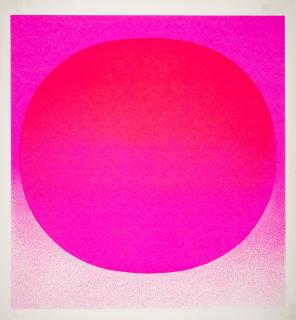 Rupprecht Geiger - Rot-orange auf leuchtrot kalt mit Spritzer auf weiß.