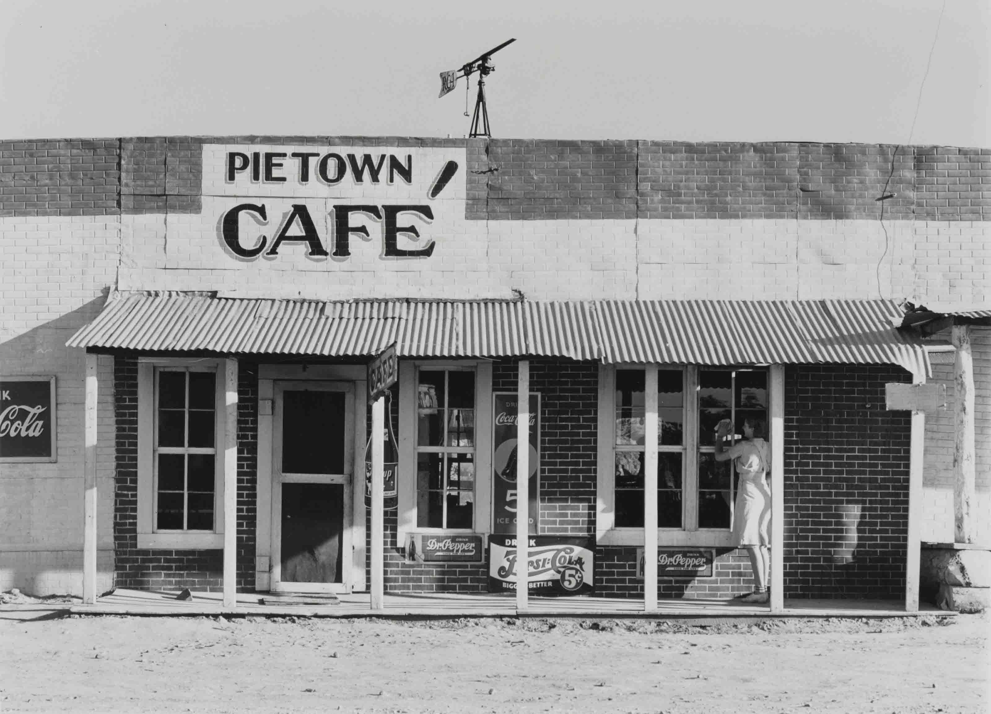 Russell Lee - Pietown Café, c. 1940