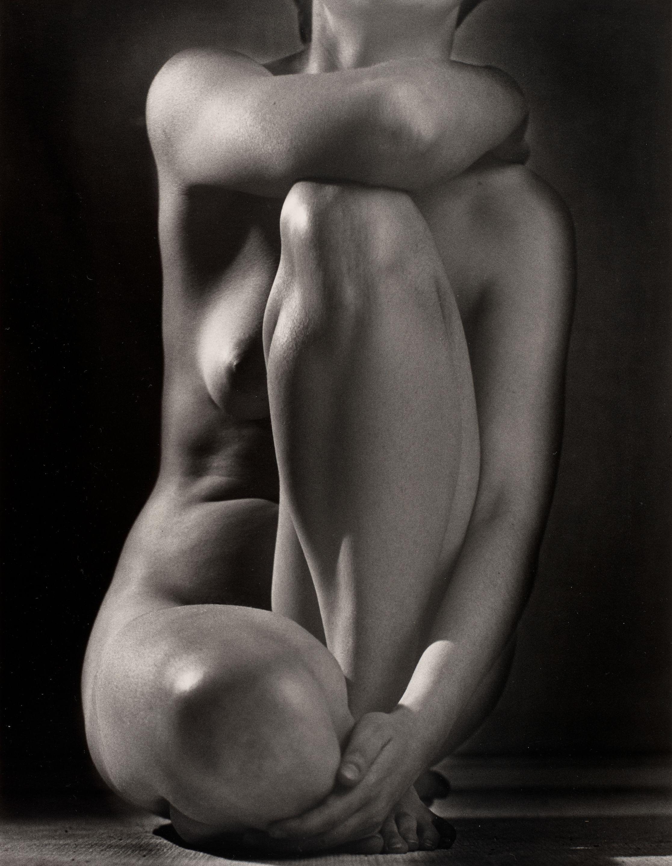 Ruth Bernhard - Classic Torso