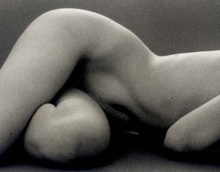 Ruth Bernhard - Hips Horizontal, 1975